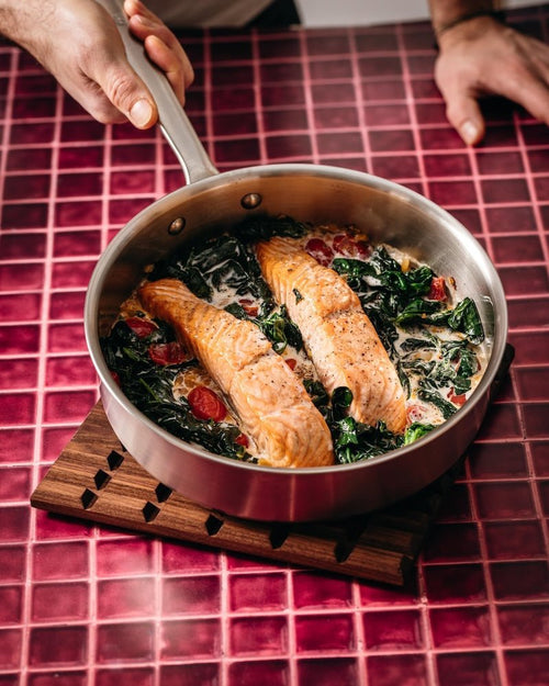 Salmón a la sartén - Atma Kitchenware