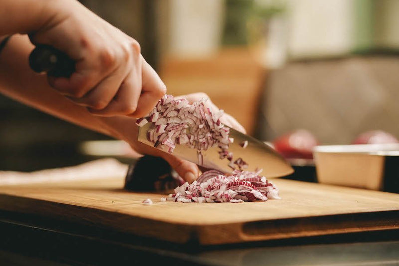 Obtenga el equipo adecuado para cortarlo todo - Atma Kitchenware