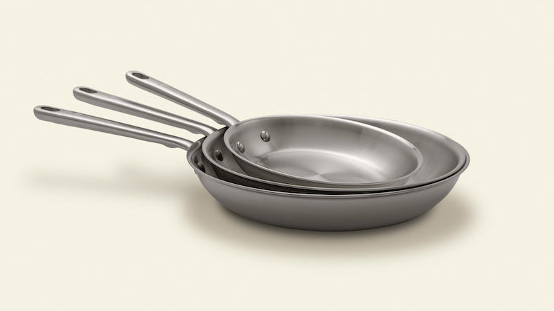 Quels sont les avantages de cuisiner avec des poêles en inox ? - Atma Kitchenware