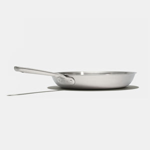 1 poêle de 28cm