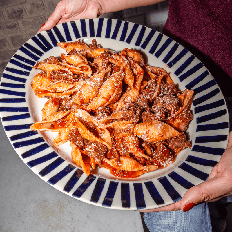 Le plat de présentation, en bleu nuit - Atma Kitchenware